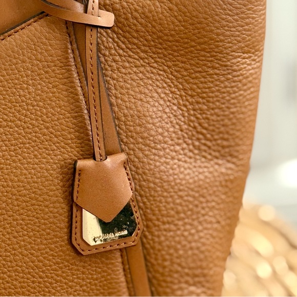 👜Michael Kors Brown Leather Tote